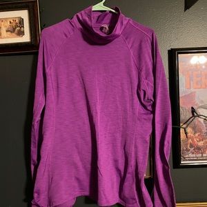 Under Armour cold gear shirt XL Pink/purple